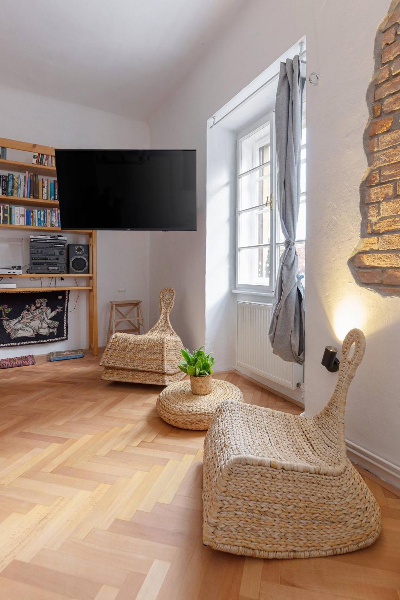Historical Caserne Apartment Ljubljana Luaran gambar