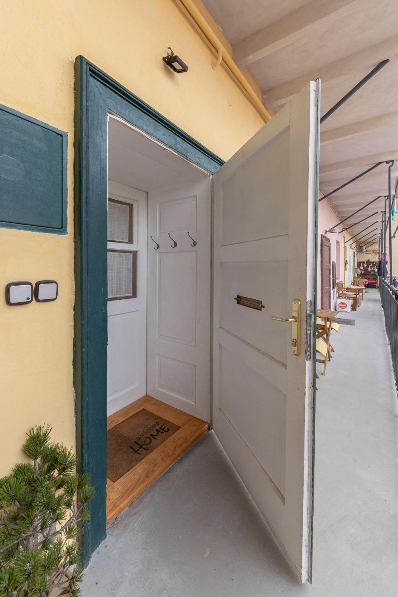 Historical Caserne Apartment Ljubljana Luaran gambar