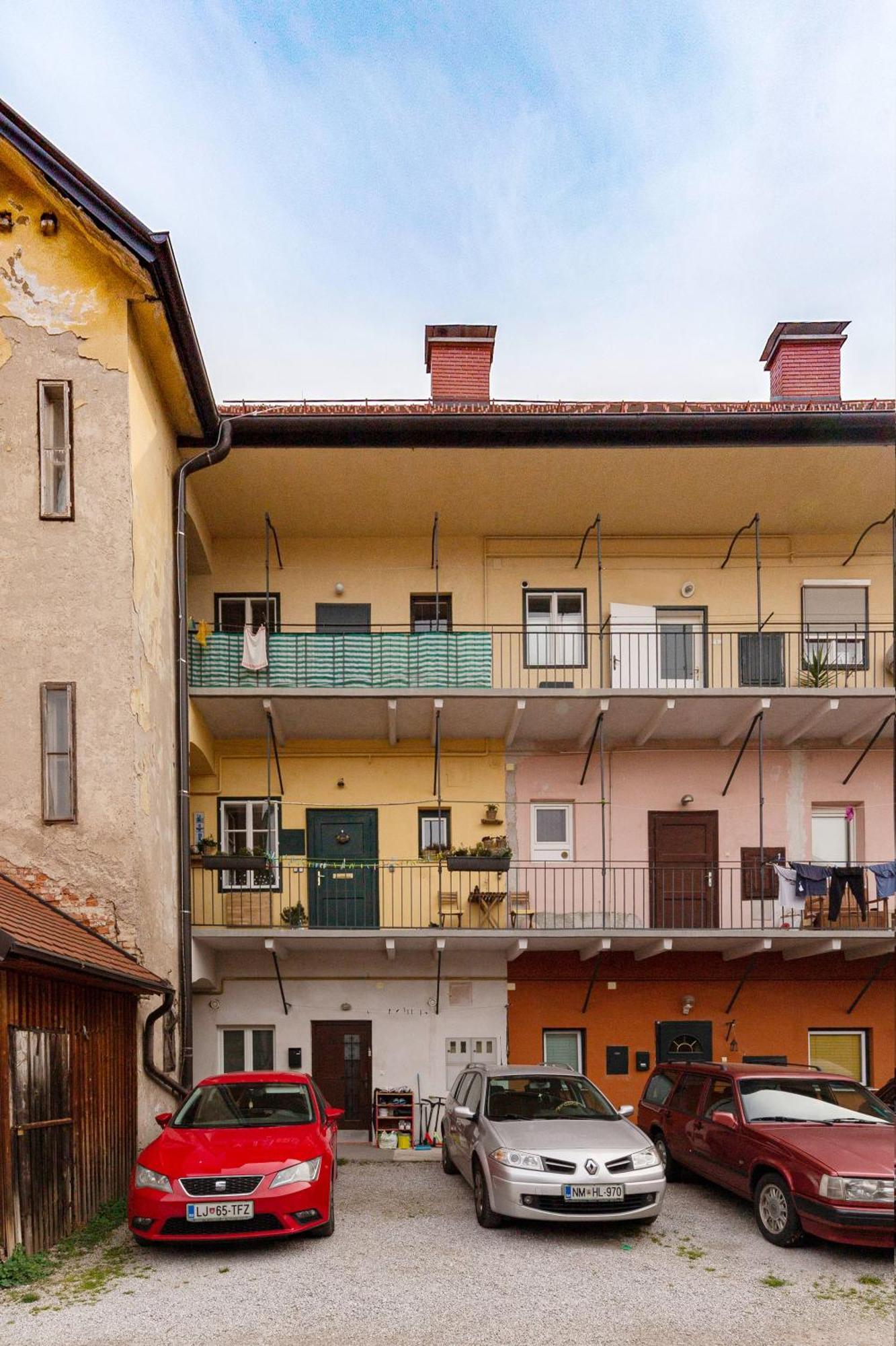 Historical Caserne Apartment Ljubljana Luaran gambar